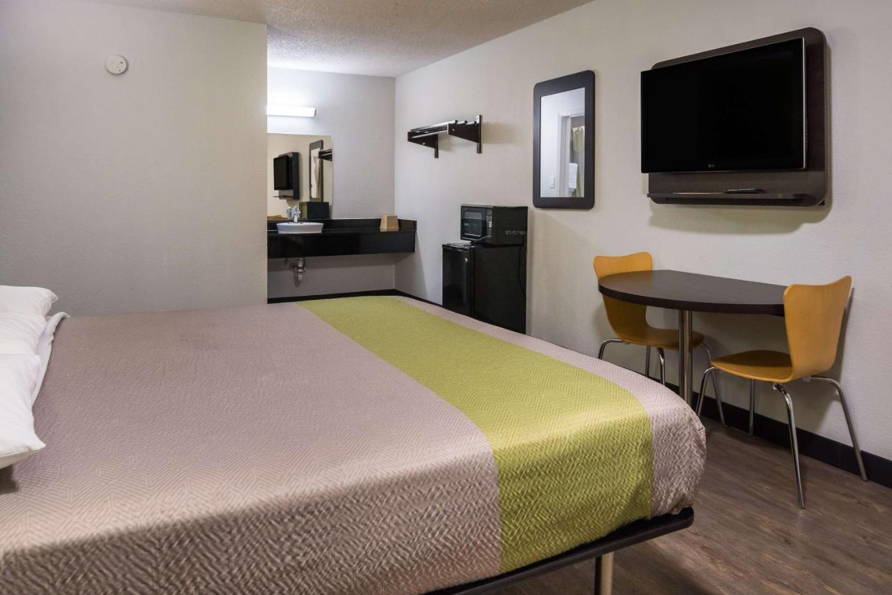 Motel 6 Irving - Loop 12 Екстериор снимка